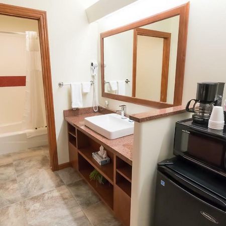 Shepherd Mountain Inn & Suites Pilot Knob 外观 照片