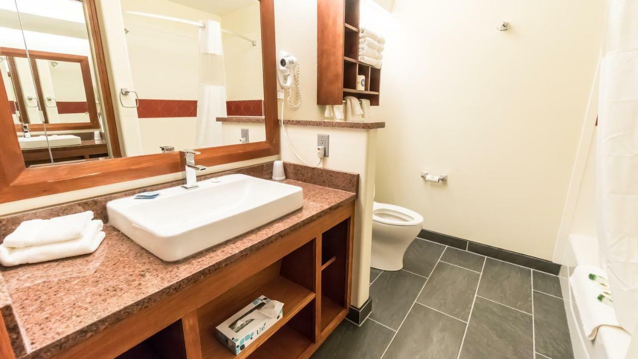 Shepherd Mountain Inn & Suites Pilot Knob 外观 照片