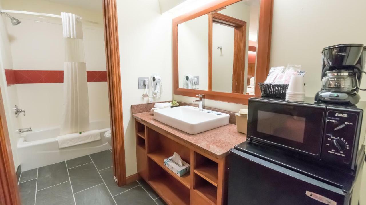Shepherd Mountain Inn & Suites Pilot Knob 外观 照片