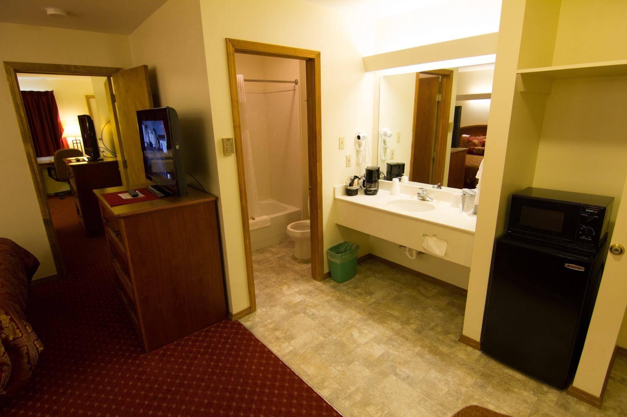 Shepherd Mountain Inn & Suites Pilot Knob 外观 照片