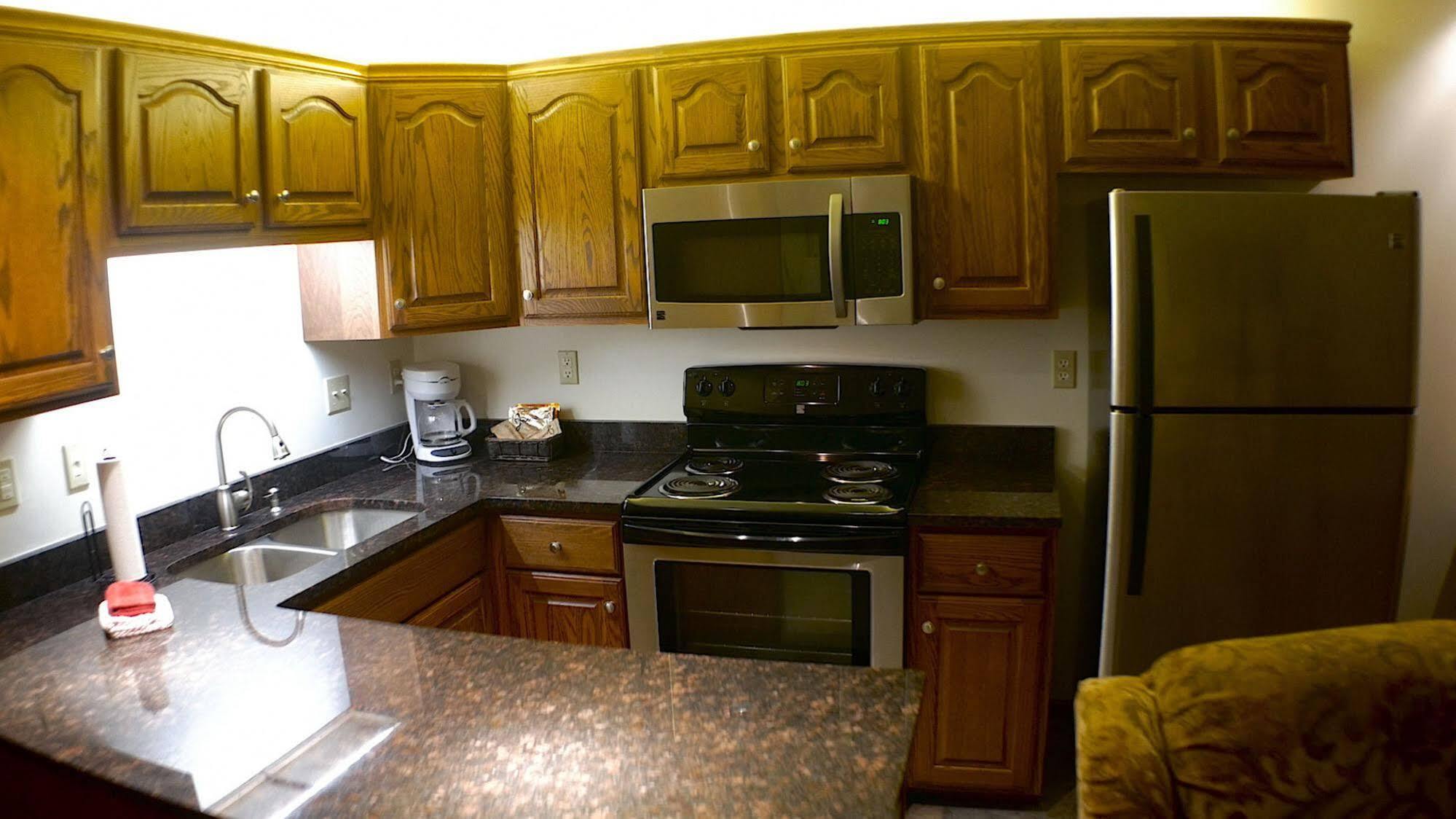 Shepherd Mountain Inn & Suites Pilot Knob 外观 照片